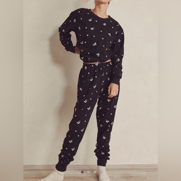 Maia Bergman Floral Black Jogger Numi set Small - Picture 1 of 14